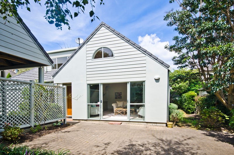2/3 Kinder Place, Meadowbank, Auckland - Carousel 2