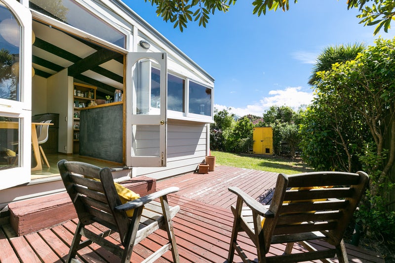 9B Randwick Road, Northland, Wellington - Carousel 1