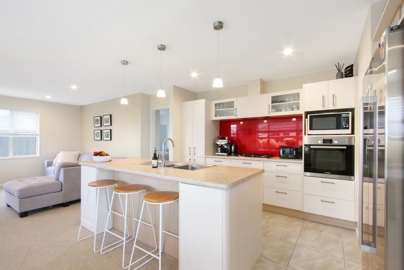 2 Waimakariri Drive, Awatoto, Napier - Carousel 2