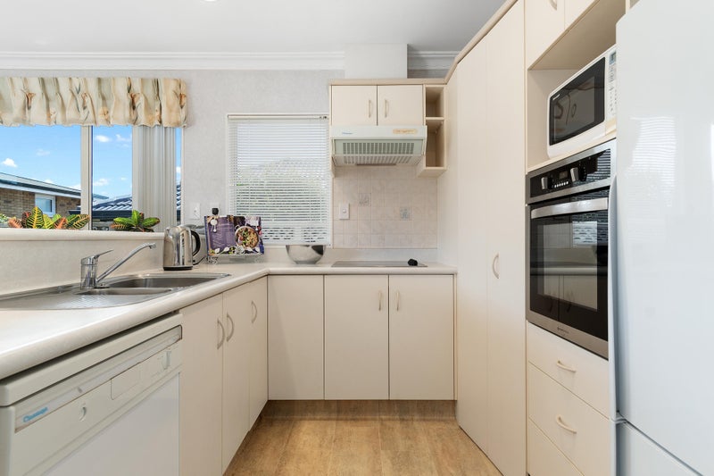 9B Lilac Place, Otumoetai, Tauranga - Carousel 2
