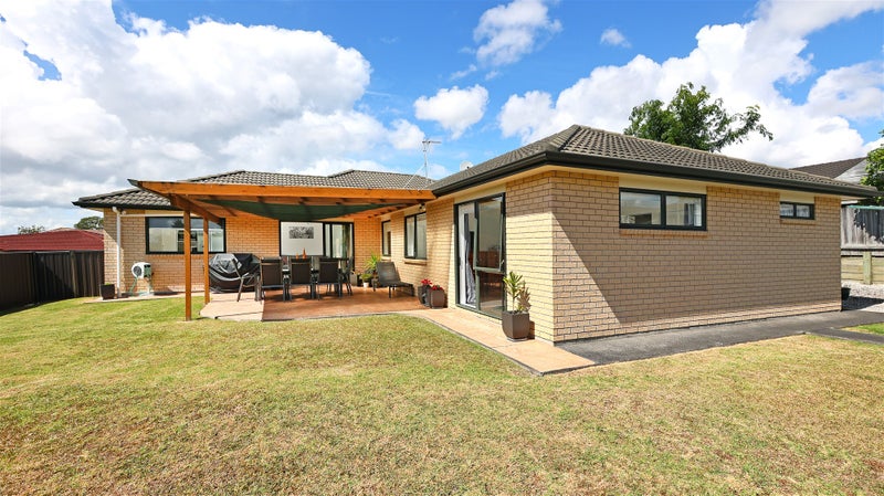 3 Amesbury Rise, Henderson, Auckland - Carousel 2