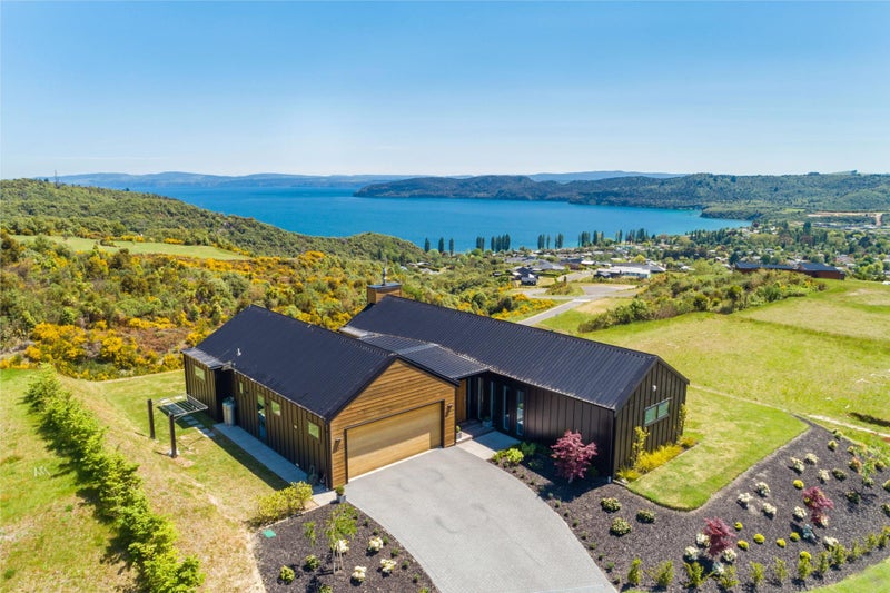 27 Locheagles Rise, Kinloch, Taupo - Carousel 1