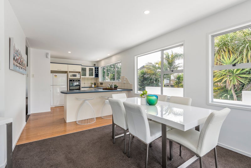 41 Ladies Mile, Manly, Whangaparaoa - Carousel 2