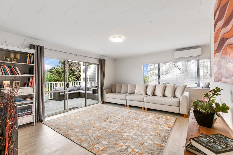 57A Finch Street, Morningside, Auckland - Carousel 2