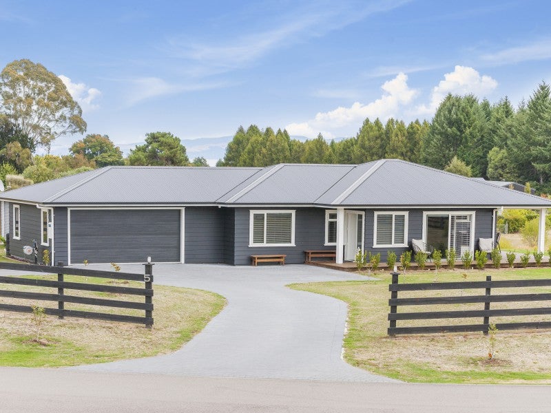5 Kinloch Road, Taupo - Carousel 18
