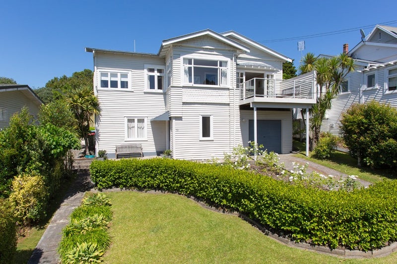 10 Marie Avenue, Hillsborough, Auckland - Carousel 1