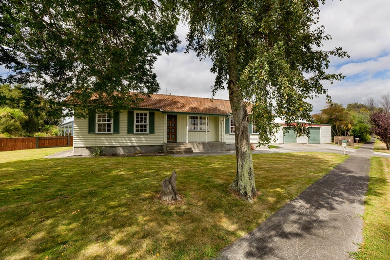 1 Capri Place, Awapuni, Palmerston North - Carousel 19