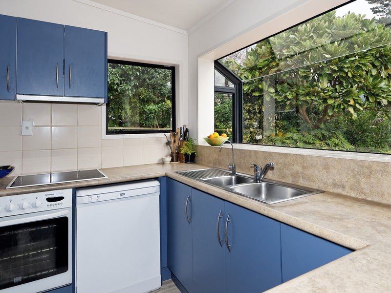81 Halsey Drive, Lynfield, Auckland - Carousel 22