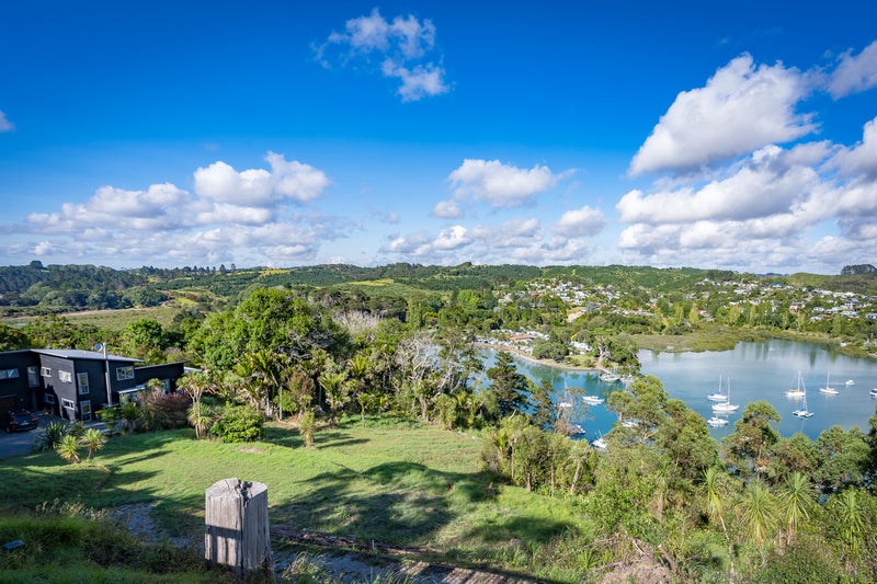 14 Riverhaven Drive, Wade Heads, Whangaparāoa - Carousel 1