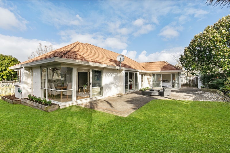 15 Braystones Place, Northpark, Auckland - Carousel 22