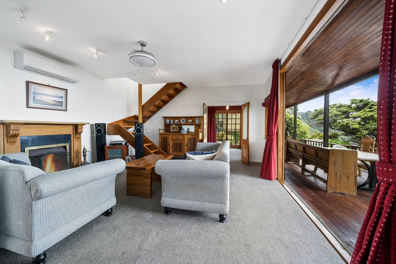 5 KARAKA ST , MURITAI, EASTBOURNE - Carousel 2