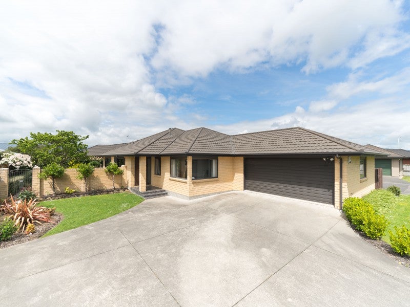 66 Roberts Line, Kelvin Grove, Palmerston North - Carousel 2