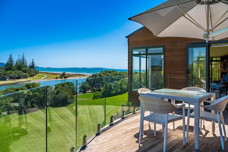 2/42 Amorino Drive, Red Beach, Whangaparāoa - Carousel 2
