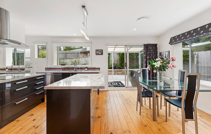 10A Clutha Avenue, Khandallah, Wellington - Carousel 1