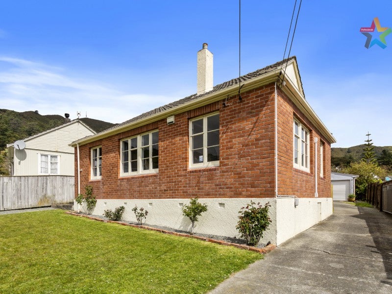 16 Cleland Crescent, Naenae, Lower Hutt - Carousel 2