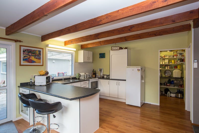 10 Benefield Street, Whanganui East, Whanganui - Carousel 2