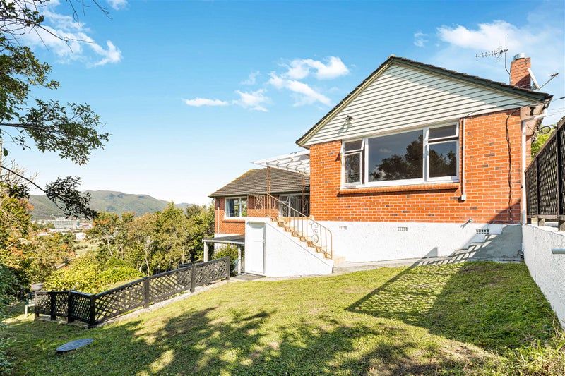14 Wairere Road, Belmont, Lower Hutt - Carousel 1