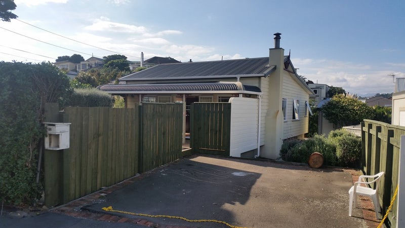 88 Calabar Road, Miramar, Wellington - Carousel 13