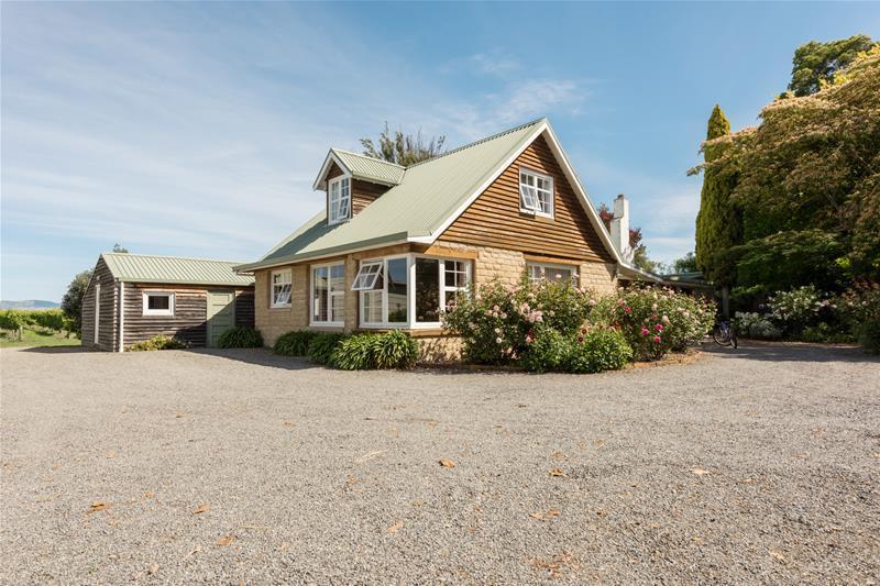 120 Giffords Road, Rapaura - Carousel 1