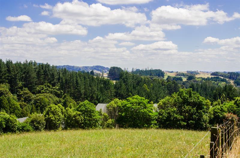 7 Steed Road, Waitakere, Auckland - Carousel 2