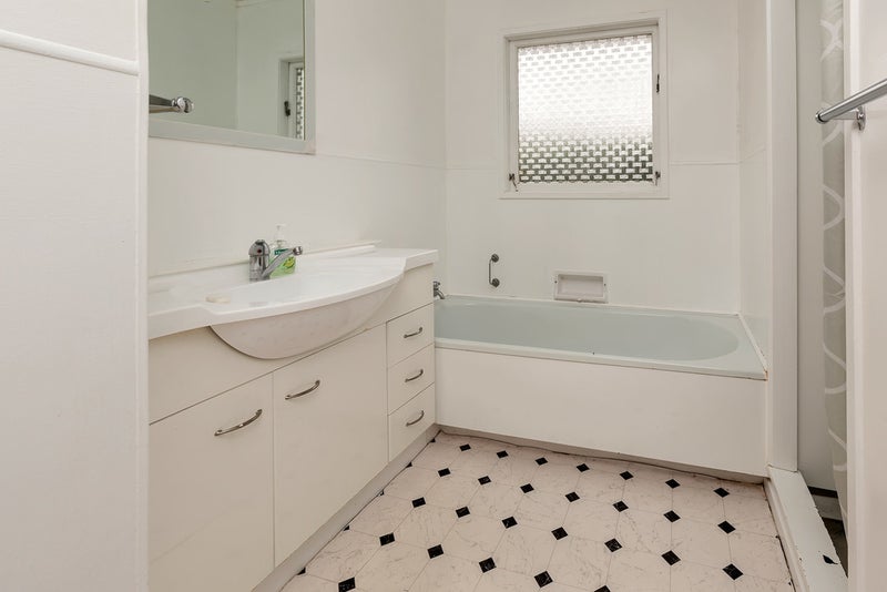 1/15 ZEALANDIA ST, Kensington, WHANGAREI - Carousel 13