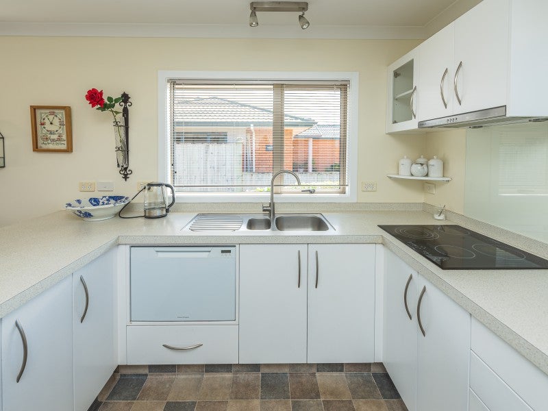 15 Gilligan Close, College Estate, Whanganui - Carousel 2