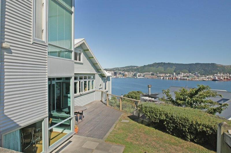 6 Maida Vale Road, Roseneath, Wellington - Carousel 1