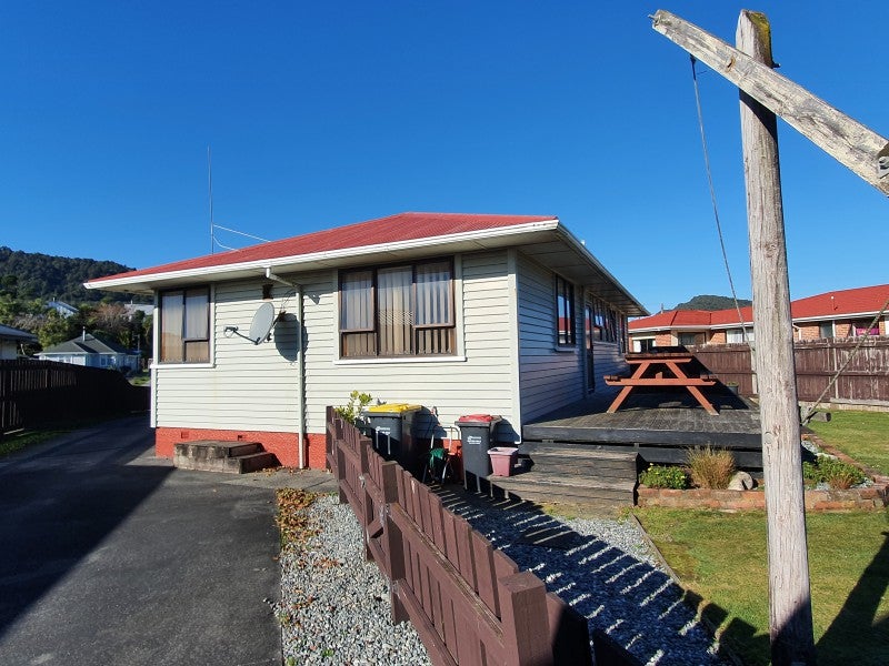 68 Fitzgerald Street, Cobden, Greymouth - Carousel 16