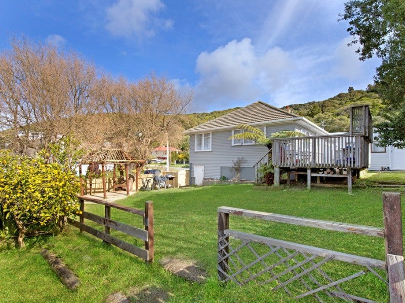 4 Waiho Terrace, Elsdon, Porirua - Carousel 2