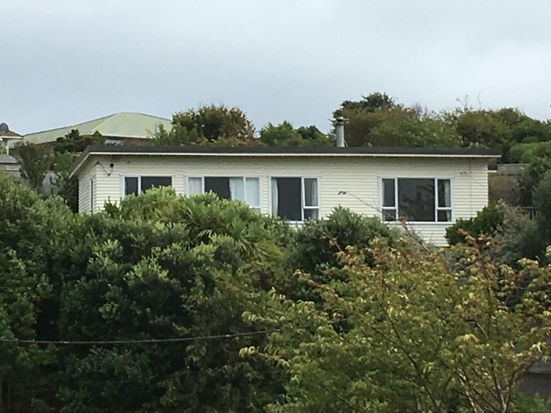 4 Murphy Place, Titahi Bay, Porirua - Carousel 1
