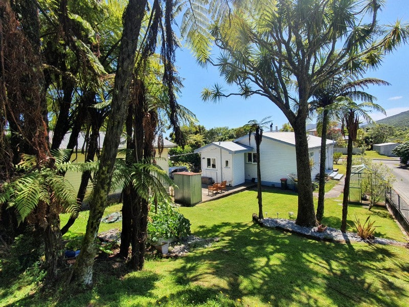 21 Leith Crescent, Greymouth, Greymouth - Carousel 10