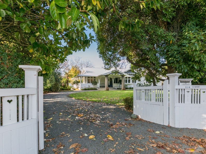 114 Frederick Street East, Mayfair, Hastings - Carousel 1