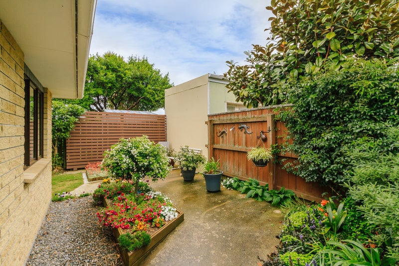 29A Beach Street, Petone, Lower Hutt - Carousel 16