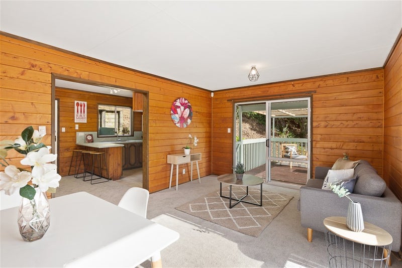 2/14 Sispara Place, Beach Haven, Auckland - Carousel 2