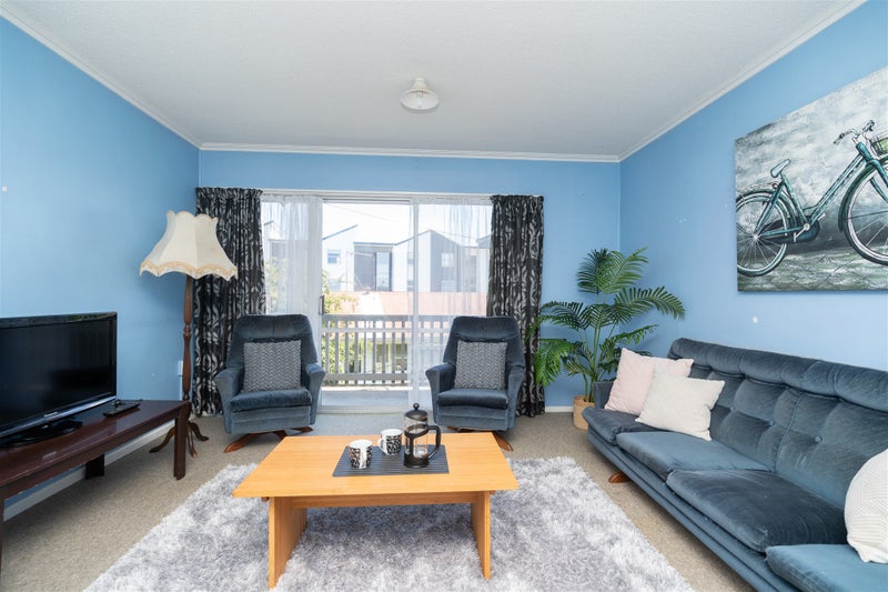 41D Cameron Road, Hamilton East, Hamilton - Carousel 1