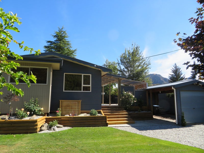 20 Centennial Avenue, Arrowtown, Arrowtown - Carousel 1