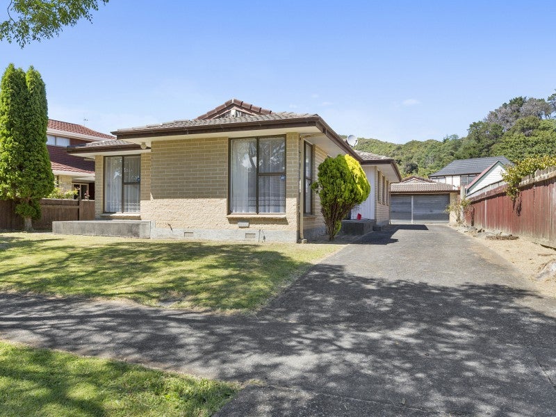 5 Mcenroe Grove, Naenae, Lower Hutt - Carousel 1