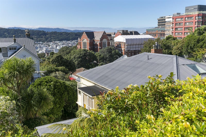 31 Rawhiti Terrace, Kelburn, Wellington - Carousel 25