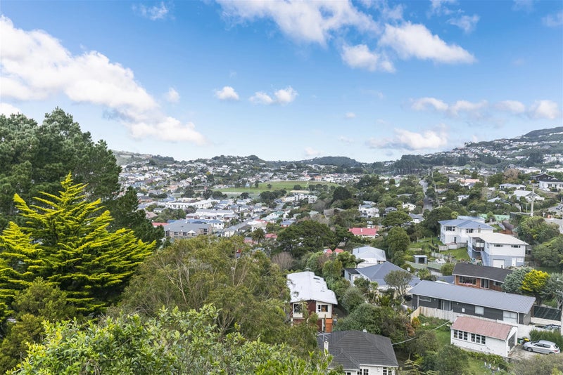 15A Lenox Grove, Johnsonville, Wellington - Carousel 2