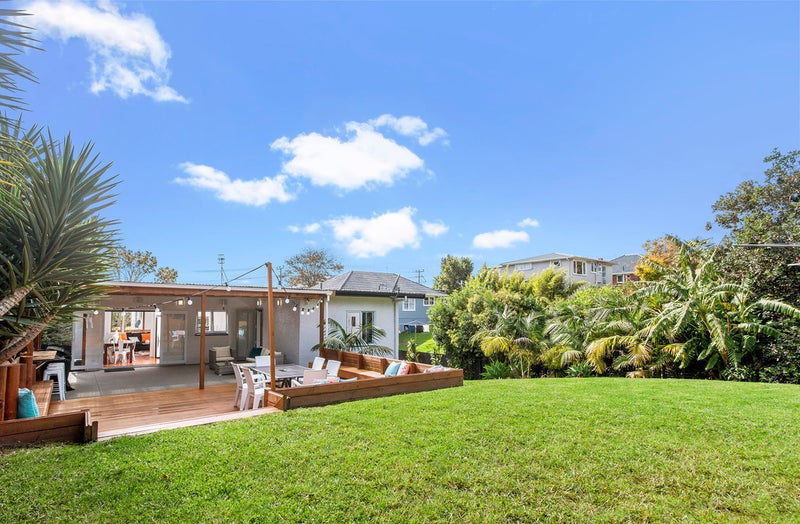 66 Rimu Street, New Lynn, Auckland - Carousel 1