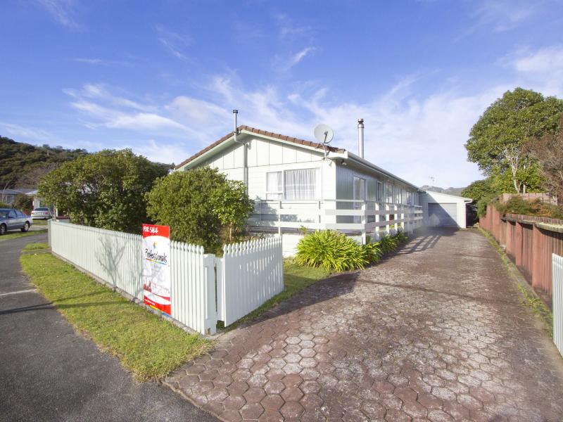 14 Rakaia Grove, Wainuiomata, Lower Hutt - Carousel 22