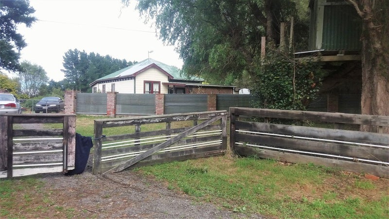 1762 Cheltenham Hunterville Road, Waituna West, Feilding - Carousel 1