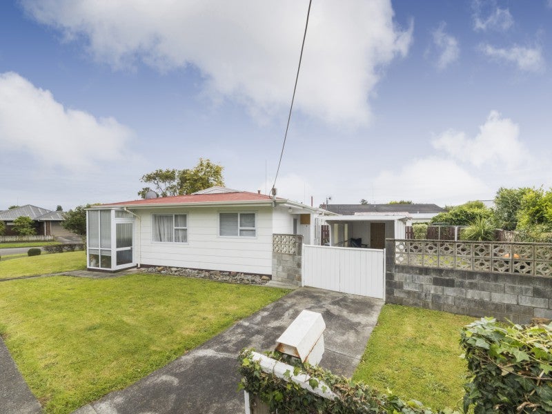 24 Monrad Street, Highbury, Palmerston North - Carousel 17