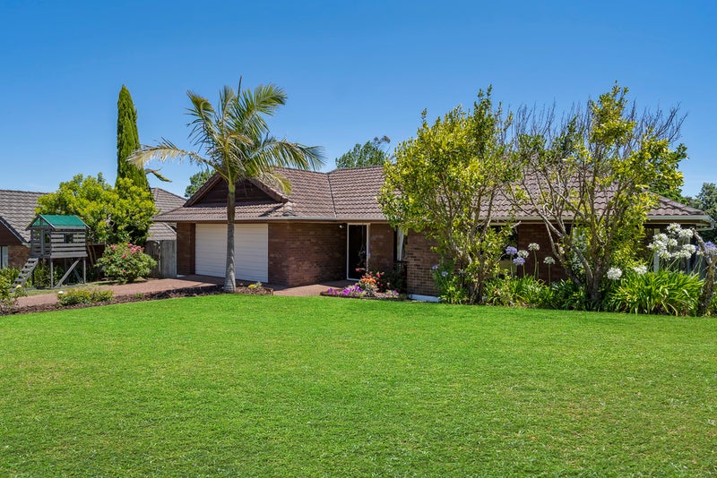 15 Meadowland Drive, Somerville, Auckland - Carousel 2