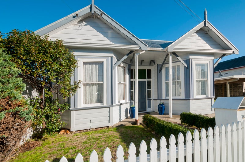 18 Campbell Terrace, Petone, Lower Hutt - Carousel 20