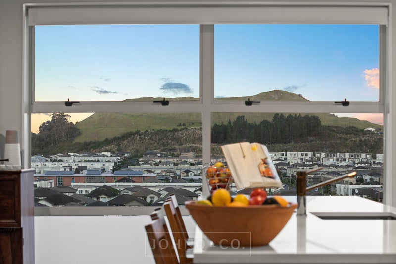 42 Magma Crescent, Stonefields, Auckland - Carousel 1