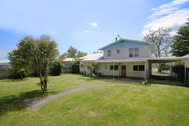 37 Henley Crescent, Pirimai, Napier - Carousel 2