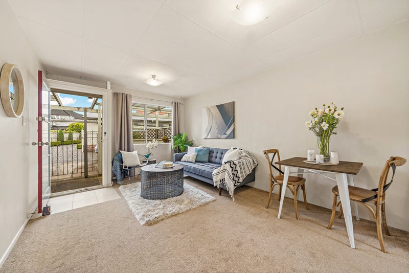 10/0 Amaru Road, Onehunga, Auckland - Carousel 2