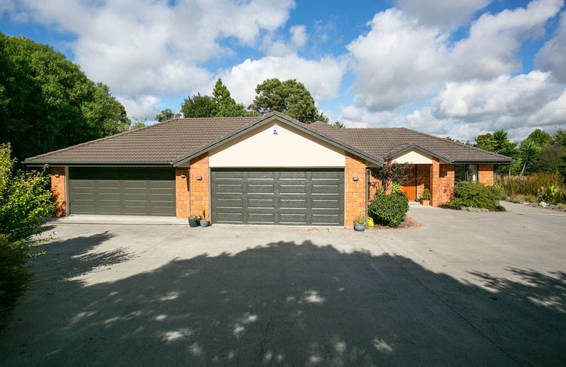 2 Lake View Drive, Karapiro - Carousel 13