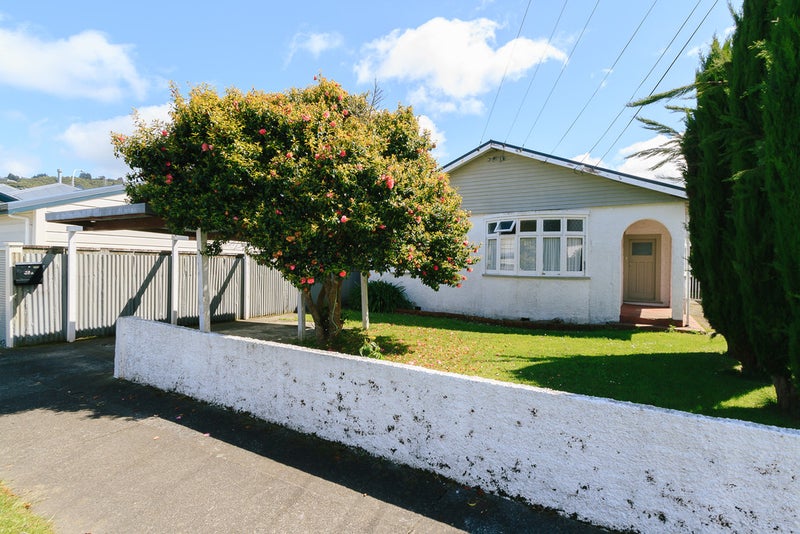 38 Mills Street, Boulcott, Lower Hutt - Carousel 1